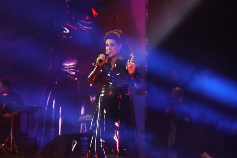 Dragana Mirković koncert u Areni prvo veče
