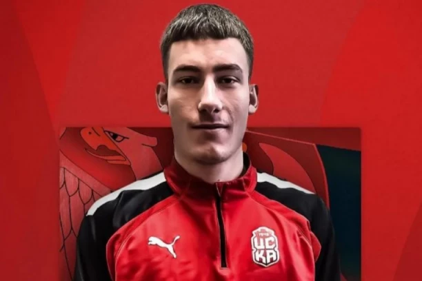 SA MALIH FUDBALSKIH TERENA NA VELIKU SCENU: Srpska kolonija u bugarskoj prestonici je uvećana - mladi defanzivac zadužio opremu velikana iz Sofije!