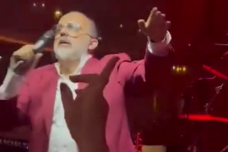 Toni Cetinski pao tokom nastupa