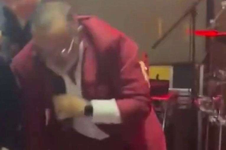 Toni Cetinski pao tokom nastupa