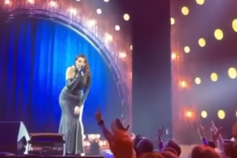 Selma Bajrami Instagram