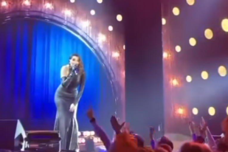 Selma Bajrami Instagram