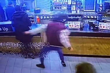 SIN NAČELNIKA POLICIJE UČESTVOVAO U PREMLAĆIVANJU ČOVEKA: Otac mu čuo za skandal i doneo NEOČEKIVANU ODLUKU