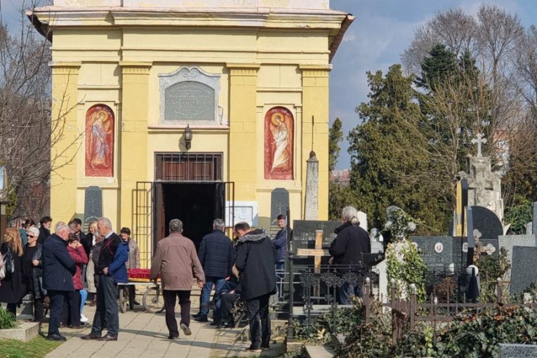 Sahrana Milovana Glogovca