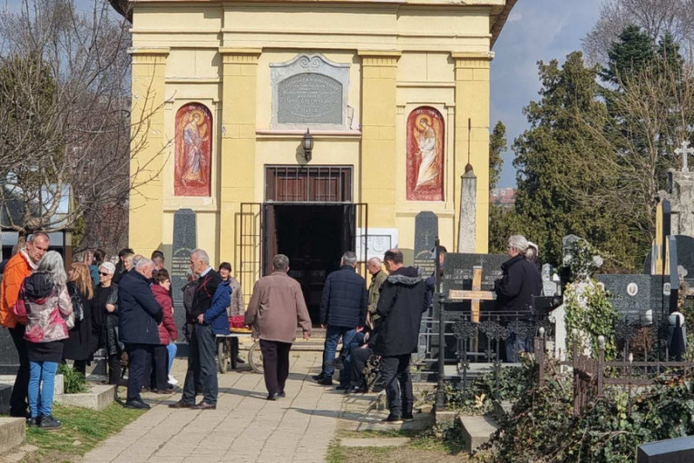 Sahrana Milovana Glogovca