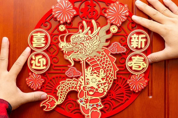 KINESKI ASTROLOG OTKRIVA TRI ZNAKA KOJA ĆE IMATI SREĆE U MARTU: Biće PARA kao blata, njima sledi PROCVAT u svakom smislu!