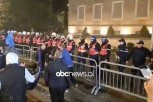 HAOS I NASILJE U TIRANI: Albanci ustali protiv "tiranije i korupcije" Edija Rame (VIDEO)