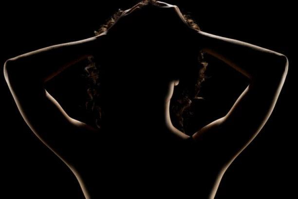 PEVAČICA SE IZBLAMIRALA ZA SVE PARE: Otkrivena njena najveća TAJNA, fanovi se ZAPREPASTILI! (FOTO)