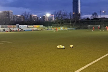 ŠUMADIJSKA RAPSODIJA U HLADNOJ BEOGRADSKOJ VEČERI NA SAVI: Sinđelić i OFK Aranđelovac se dobro "proverili" za nastavak sezone!