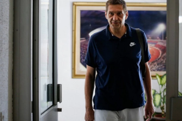 SLAVNI VATERPOLISTA IMAO JE IDILIČAN BRAK, A ONDA JE OPAKA BOLEST ODNELA NJEGOVU SUPRUGU: Veru u ljubav vratila mu je njena prijateljica