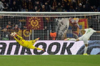 SRBIN JE PRINC RIMA: Svilar ODUŠEVIO fudbalski svet!