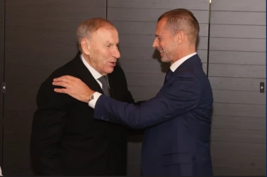 ALEKSANDER ČEFERIN POSETIO FSS: Predsednik UEFA ODUŠEVLJEN! (GALERIJA)