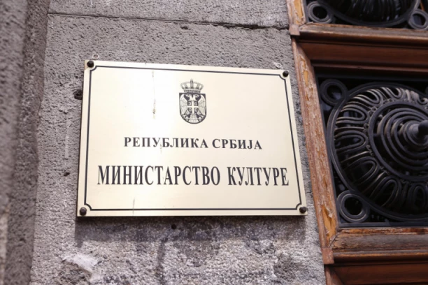 IZNELI SU JASAN STAV: Saopštenje za javnost Ministarstva kulture povodom kampanje neistina u blokaderskim medijima!