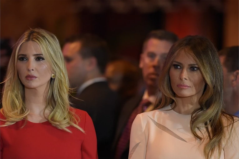 BUKTI RAT IZMEĐU MELANIJE I IVANKE TRAMP, EVO ŠTA SE KRILO IZA ZIDINA BELE KUĆE! Viđala se tajno sa advokatima Trampu iza leđa, od javnosti krila VELIKU stvar: Isplivale GLASINE!