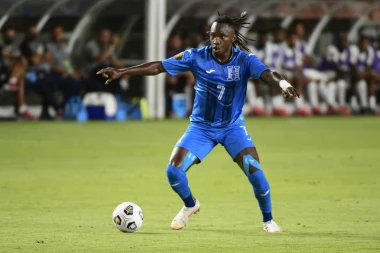 CELA PLANETA SE MOLI ZA NJEGA: Fudbaler Zvezdinog dželata završio u komi!