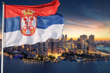 MENHETNOM SE VIJORI SRPSKA ZASTAVA: Danas je Dan srpskog nasljeđa u Njujorku!