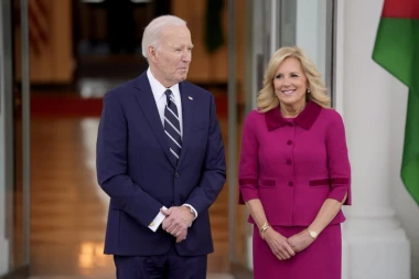 JEDINI NAČIN DA SPAVAM S NJOM JE DA NOSIM OVU KAPU: Džo Bajden otkrio fetiš supruge Džil i još jedan SOČAN DETALJ iz kreveta