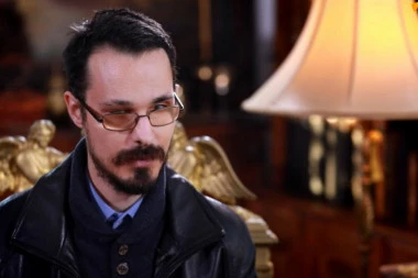 SLEPI POLIGLOTA IZ SRBIJE OSVAJA SVET: Govori 10 jezika, spava 2 sata, a preveo je 9.500 stranaca u pravoslavlje