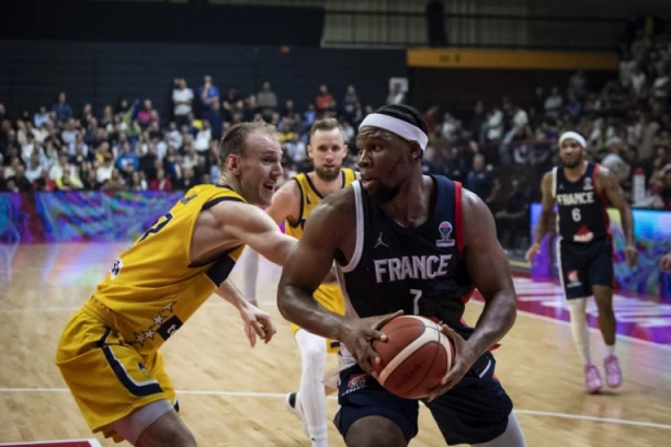 DIVLJAK JABUSELE SPREČIO SENZACIJU: Francuska savladala BiH!