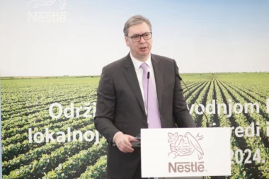 "HVALA ŠTO STE SRBIJU STAVILI NA KARTU NESTLE-A" Vučić u Surčinu: Kompanija nije tražila NIKAKAV finansijski podstrek od naše države! JA SAM SREĆAN KADA JE TO TAKO (FOTO+VIDEO)