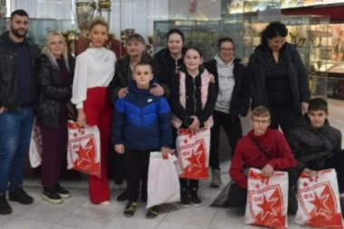 SJAJAN GEST ŠAMPIONA! Zvezda ugostila slepe i Udruženje samohranih roditelja! Program vodio Milan Kalinić!