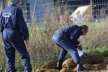 DRAMA U KOMŠILUKU: Rušili železničku stanicu, pa ispod zemlje pronašli BOMBU iz Drugog svetskog rata