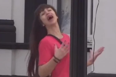 MILJANA KULIĆ ISPUŠTA KRIKE KOJI LEDE KRV U ŽILAMA: Doživela SLOM ŽIVACA uživo u programu! ŠOK SCENE (FOTO)