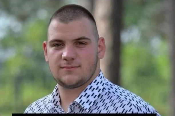 SINU SVIREPO UBIJENOG DUŠANA ANTONIJEVIĆA HITNO POTREBNA POMOĆ! Teško oboleo! NEOPHODNA KRV!