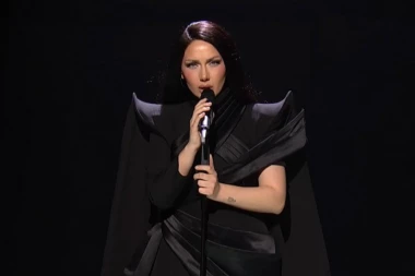 DA LI SE ZORJA IZOPERISALA? Pevačica se hitno oglasila nakon NAPADA publike, iskreno priznala SVE! (FOTO)