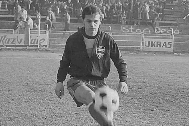 VELIKA TUGA ZA SRPSKI FUDBAL: Preminuo legendarni as Novog Pazara i Arsenala!