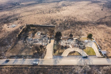 PAKAO U AMERICI - IZBIO NAJVEĆI POŽAR U ISTORIJI TEKSASA! Gori fabrika nuklearnog oružja, za 4 dana izgorelo pola miliona hektara - ima mrtvih (FOTO/VIDEO)