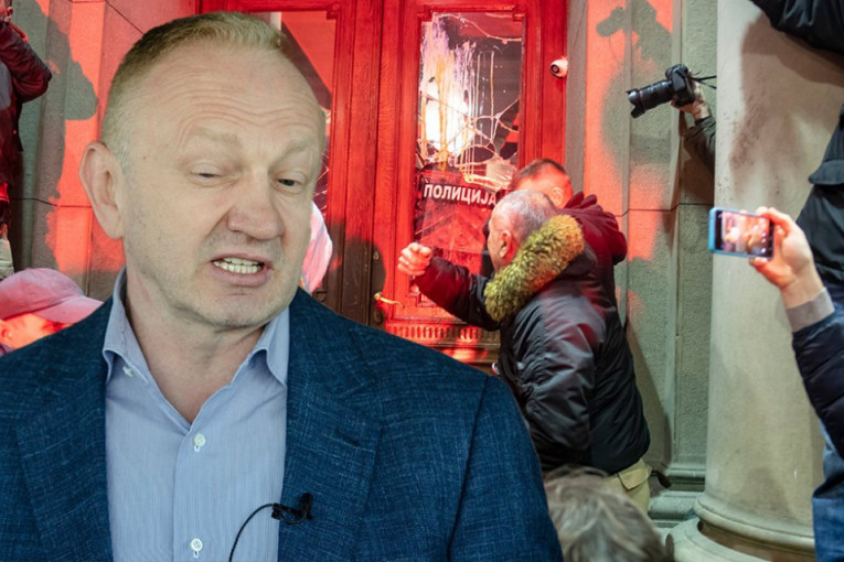 CIRKUS: OPOZICIJA VIŠE NE ZNA GDE UDARA! Đilasovci ko muve bez glave!