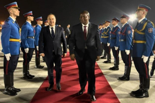 "BON VOYAGE!" Ministar Dačić Ispratio predsednika Centralnoafričke Republike (FOTO)