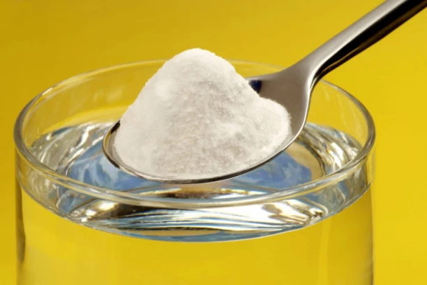 DA LI IMA RAZLIKE IZMEĐU SODE BIKARBONE KOJA SE KUPUJE U PRODAVNICI I U APOTECI: Farmaceut Stamenković UPOZORAVA na šta da obratite pažnju u kupovini