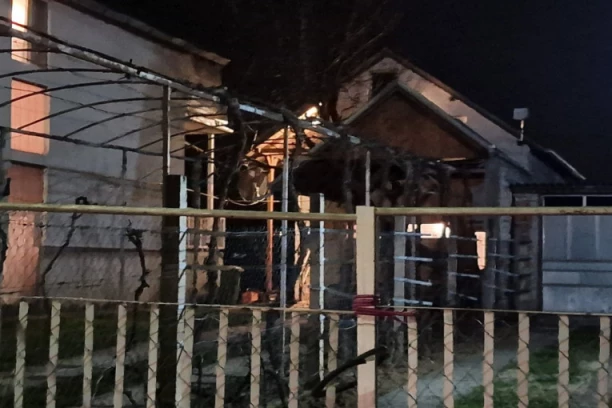 OVO JE KUĆA U KOJOJ SU PRONAĐENA UBIJENA DECA (1) I (3)! Bračni par odavde otišao u SMRT (FOTO)