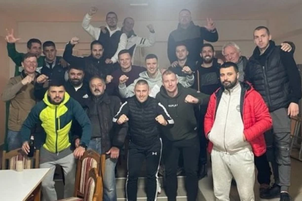 SLAVILO SE DO DUBOKO U NOĆ: Nakon trijumfa u velikom derbiju usledilo je zasluženo opuštanje! Prava "ludnica" se očekuje na proslavi šampionske titule! (VIDEO)