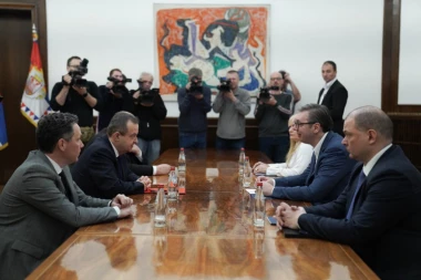 VUČIĆ SA DAČIĆEM O MANDATARU VLADE! Predsednik Srbije nastavio konsultacije - uskoro i sa listom "Srbija ne sme da stane"!