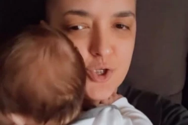 ŠTA SE DEŠAVA U DOMU MARIJE ŠERIFOVIĆ? Pevačica priznala sve o INTIMI, a OVO je istina o njenoj majci Verici i UNUKU!