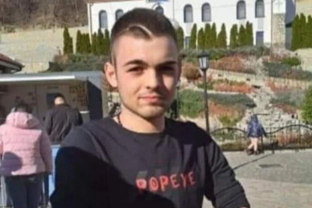 SVI ZA IGORA! Hrabrom tinejdžeru iz Crnče hitno potrebno 200.000 evra za terapiju koja život znači! UKUCAJTE 1642 I POŠALJITE NA 3030!