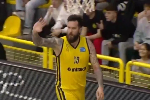 RADULJICA SE KLADI NA SEBE: "ZASLUŽUJEM da igram Evroligu! Pokazao sam da MOGU"!