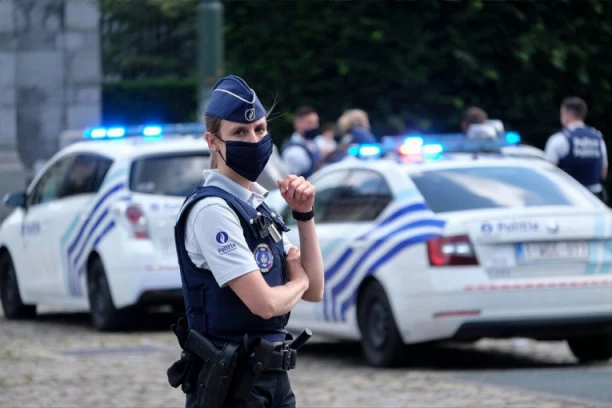 HOROR! TINEJDŽERI PLANIRALI KRVOPROLIĆE: Policija uhapsila četiri osobe - nameravali da počine masakr u koncertnoj dvorani!