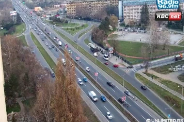 HAOS NA MOSTOVIMA, GUŽVA NA ZELENOM VENCU! Ovako od jutros izgledaju ulice Beograda! (FOTO)