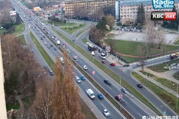 HAOS NA MOSTOVIMA, GUŽVA NA ZELENOM VENCU! Ovako od jutros izgledaju ulice Beograda! (FOTO)