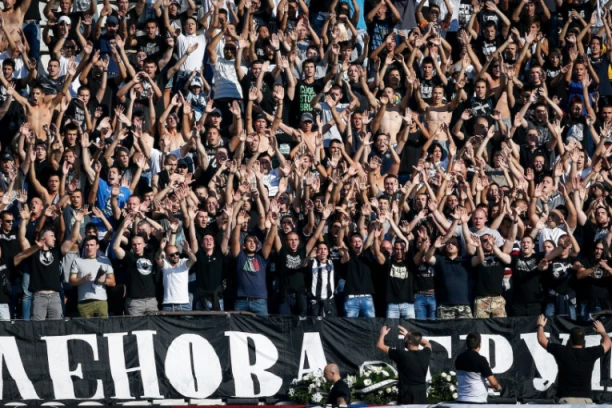 ENGLEZI DRHTE OD GROBARA: Evo koliko navijača Partizana naši rivali očekuju na meču sa Srbijom