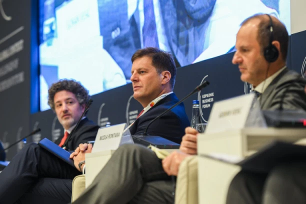 Vujko: Domaće kompanije stub i nosilac u investicionom ciklusu koji nas očekuje (FOTO)