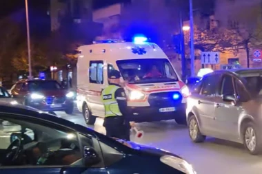 TRAGEDIJA U DRAČU: Devojčica stajala na terasi s roditeljima, pa pala sa sedmog sprata - hitno prebačena u bolnicu!