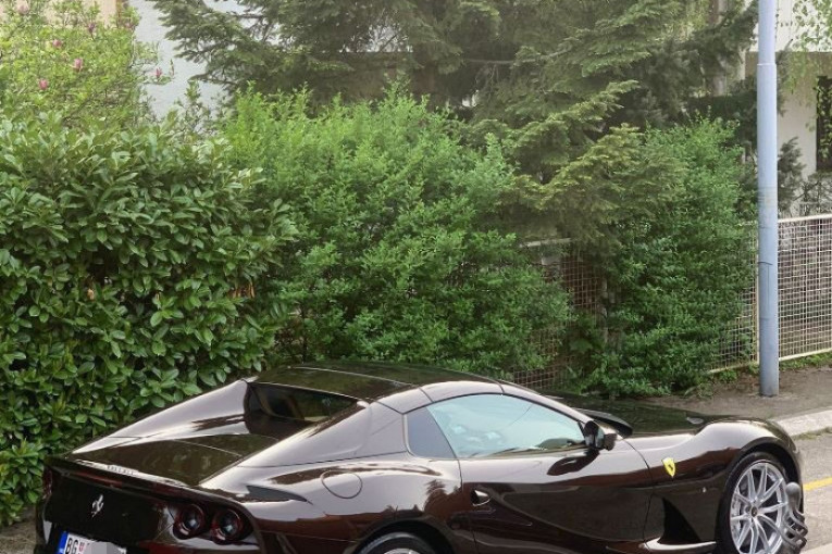 Mikele švercuje automobile