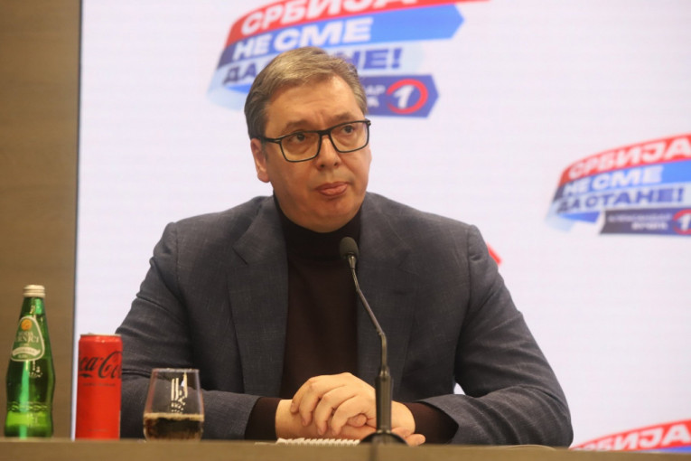"LJUDI U SRBIJI NEĆE STRANU UPRAVU!" Predsednik Vučić: Za ljude u Srbiji su sloboda i suverenost najviše vrednosti (VIDEO)