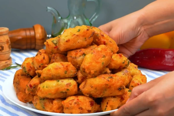 NAPRAVITE UŠTIPKE SA POVRĆEM I SIROM: Vaši ukućani će se ODUŠEVITI, ovo je savršena kombinacija ukusa!