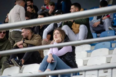 PODELOM BODOVA NIKO NIJE ZADOVOLJAN: Dug je put do ostvarenja primarnog cilja - navijači su i ovoga puta ostali razočarani! (FOTO GALERIJA)